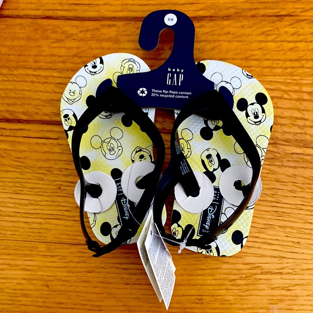🎉NWT 🎉 BABY GAP FLIP FLOPS